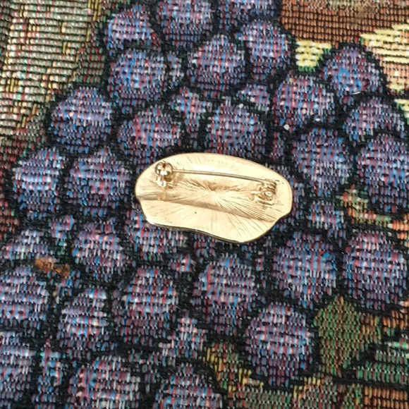 Yellow Nigiri Enamel Pin - Picture 2 of 3